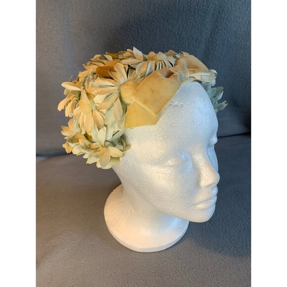 Ladies Daisy Flower Hat with Velvet Bow and Trim Vintage - Picture 2 of 9